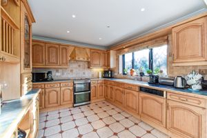 Kitchen- click for photo gallery
